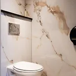 La Casa Hotel 2*